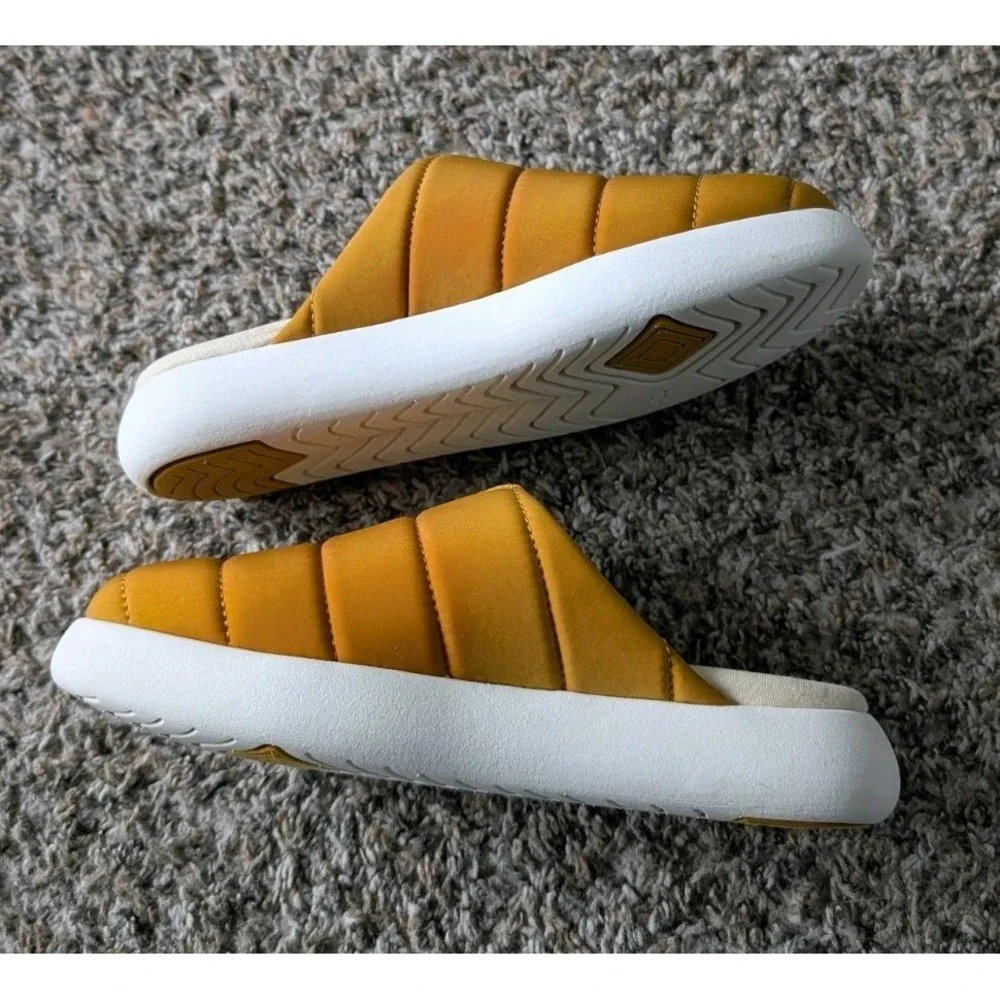 TOMS Women's Alpargata Mallow Puffer Mule | Yellow Size 5